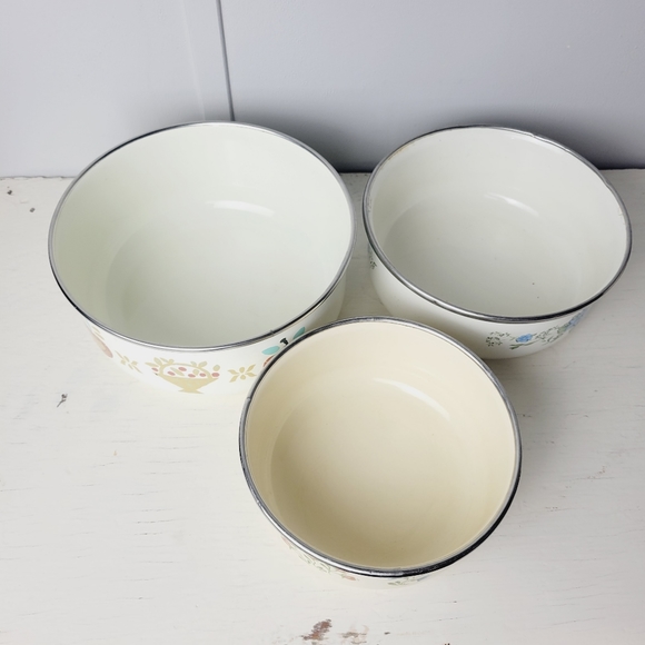 Vintage Kobe Enamelware Nesting Bowls Mixed Designs Retro Kitchen Pots - Picture 16 of 16